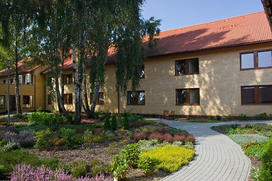 Uroczysko Porszewice - Ośrodek Konferencyjno-Rekolekcyjny Archidiecezji Łódzkiej Pabianice Exterior foto