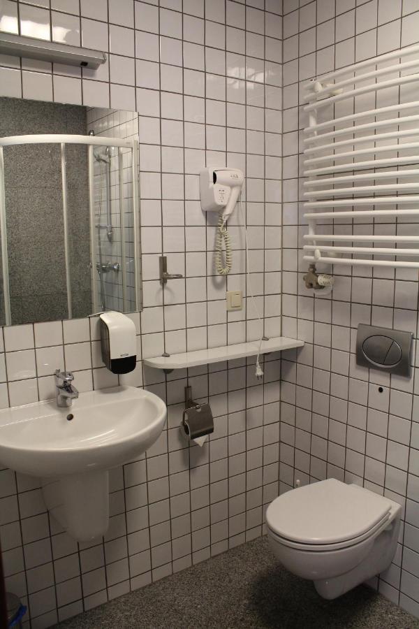 Uroczysko Porszewice - Ośrodek Konferencyjno-Rekolekcyjny Archidiecezji Łódzkiej Pabianice Exterior foto